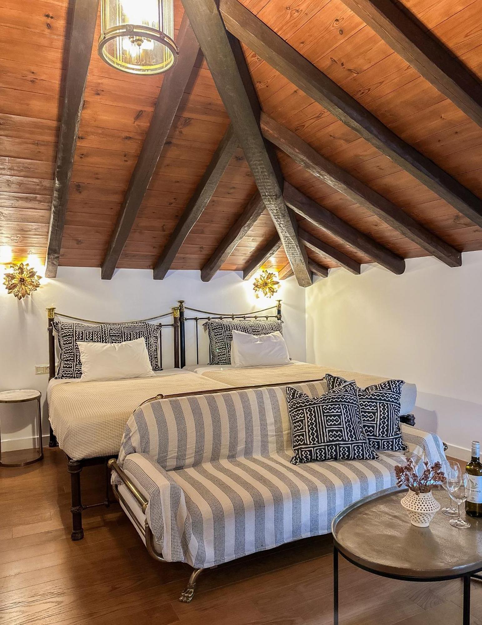 Ourania'S Mansion Hotel Skiathos-stad Buitenkant foto